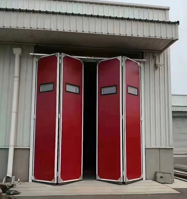 阿克苏工业折叠门在大型装配车间出入口的应用实例